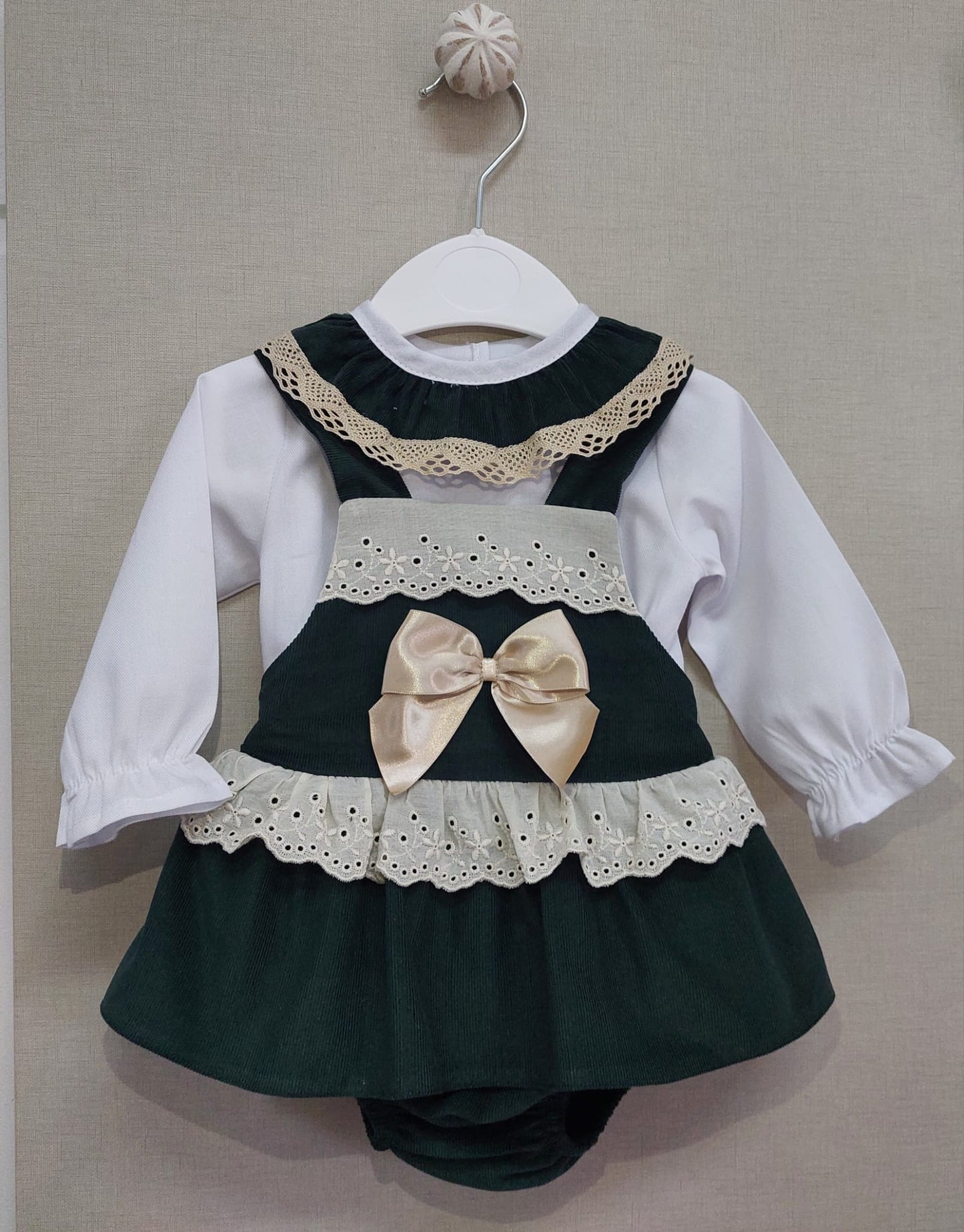 Green holy set