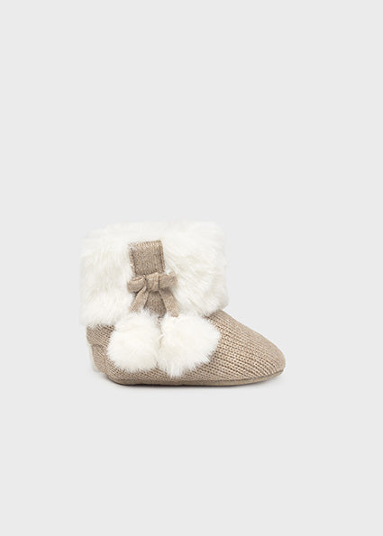 Beige baby boots