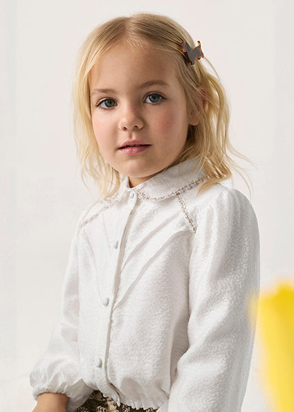 5619- Ivory blouse shine