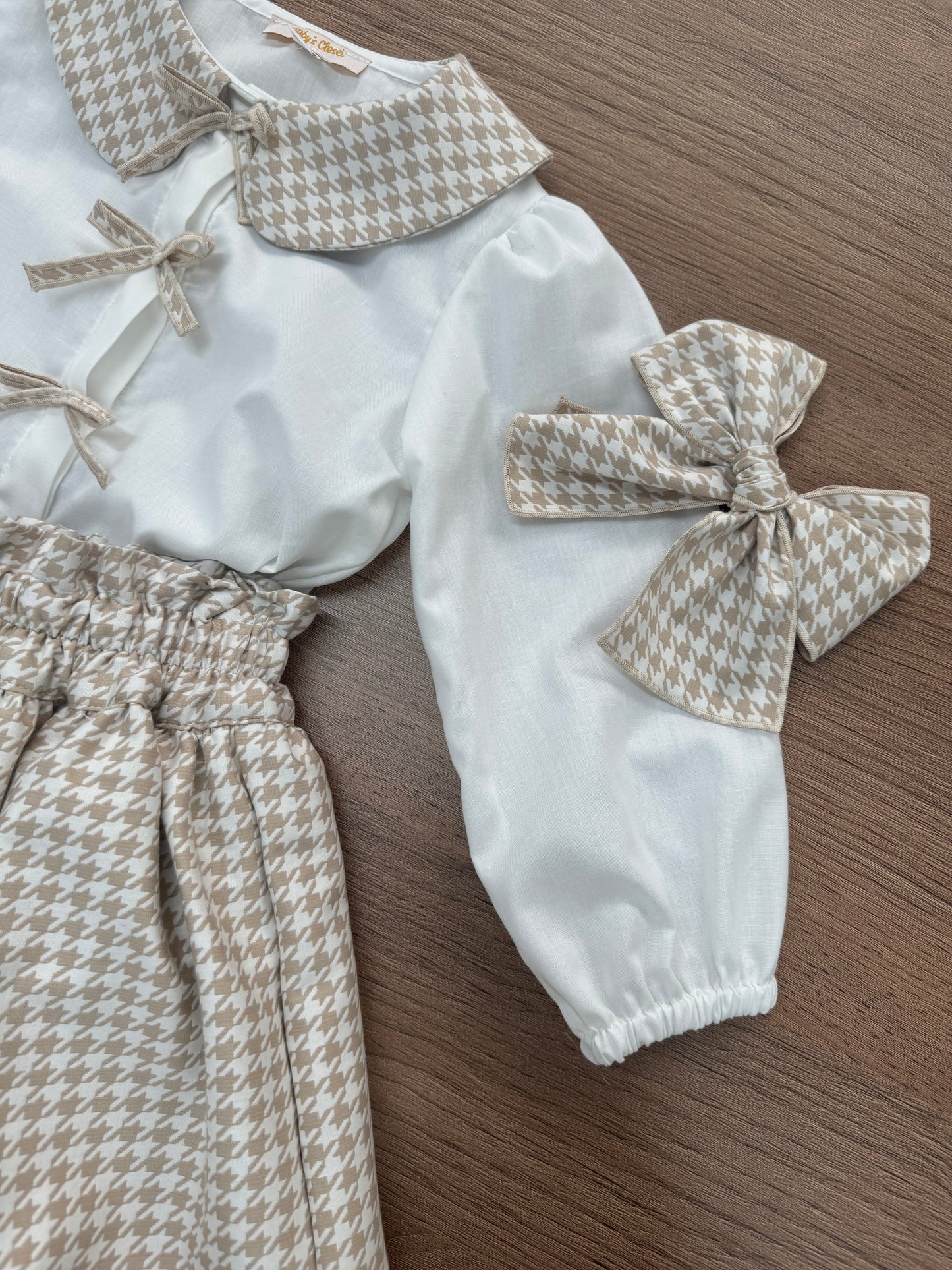 Kara hair bow