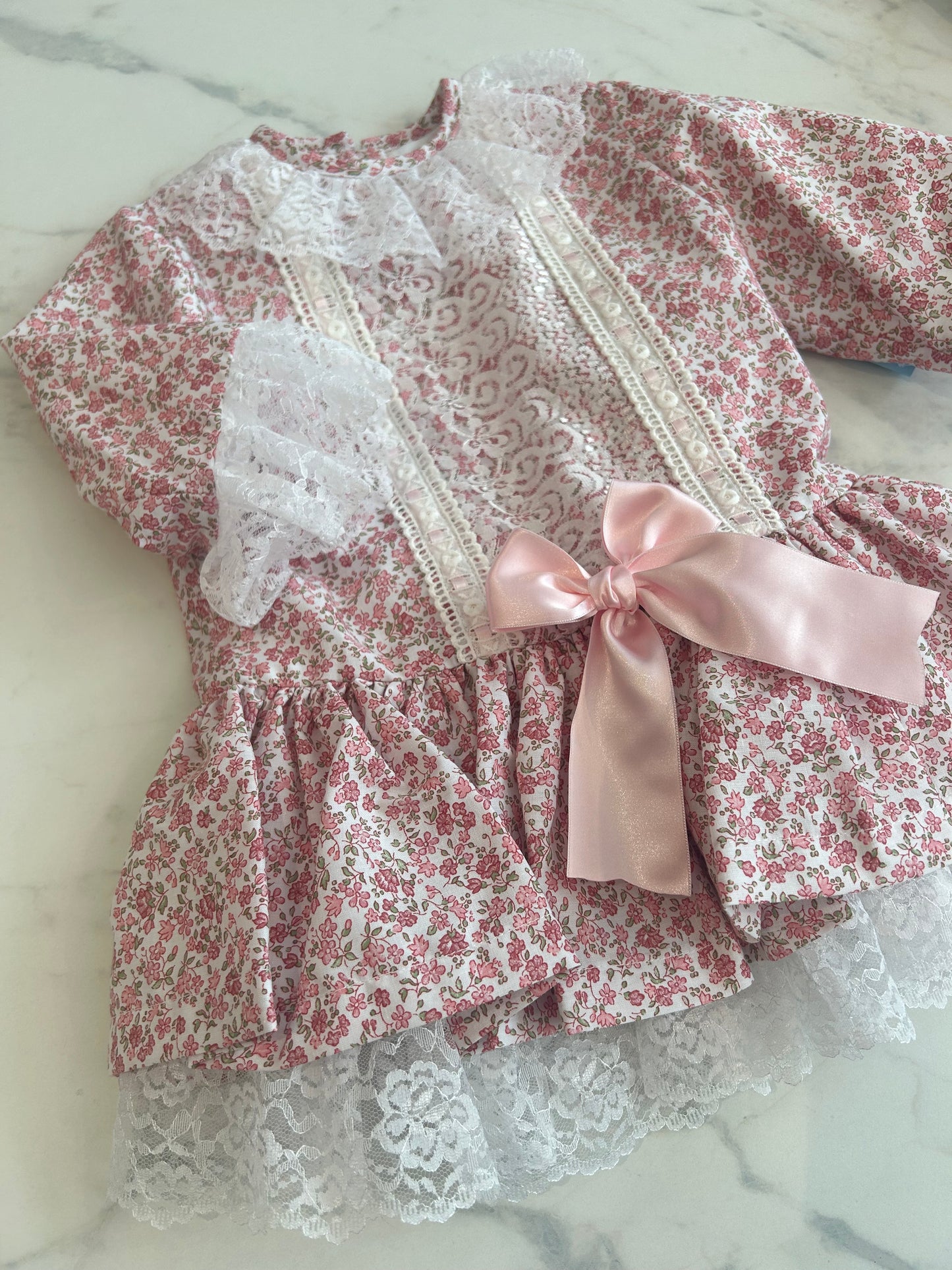 Karoline lace Dress