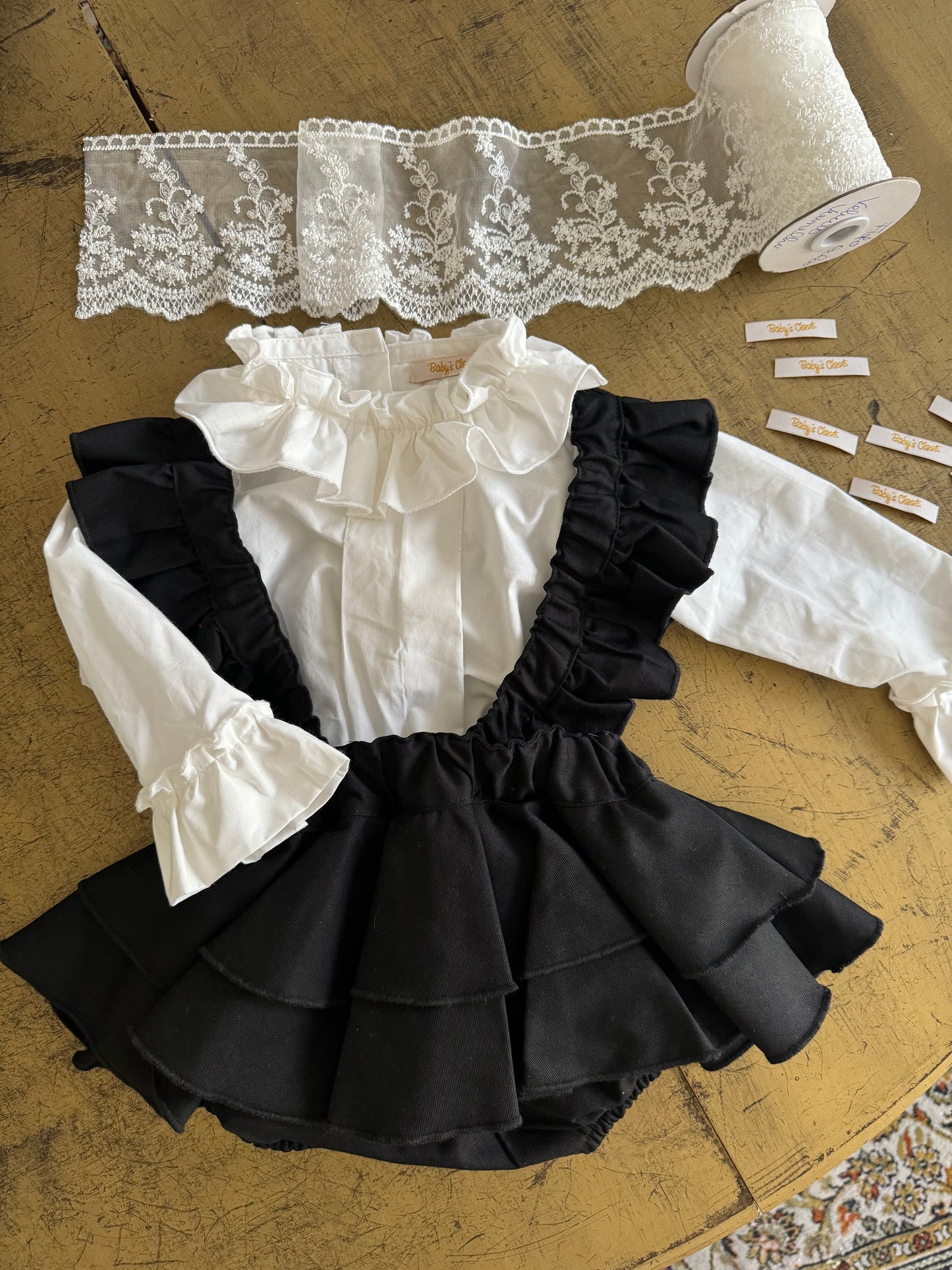 White blouse maxo