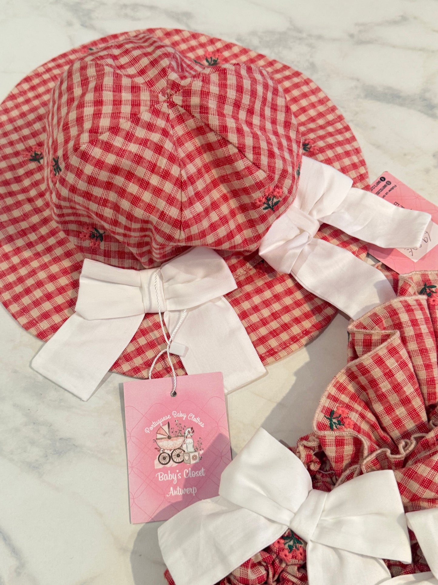 Red flower Vichy set ( Hat+ swimsuit)