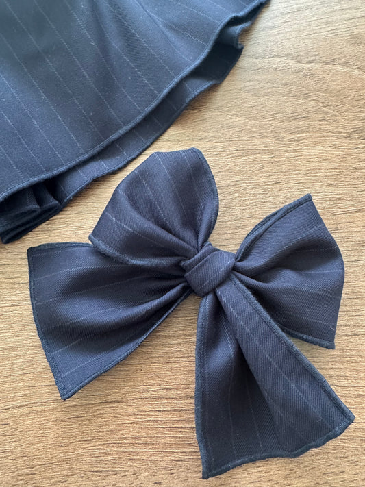Navy Mae hairbow