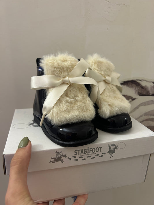 Navy stabifoot boots