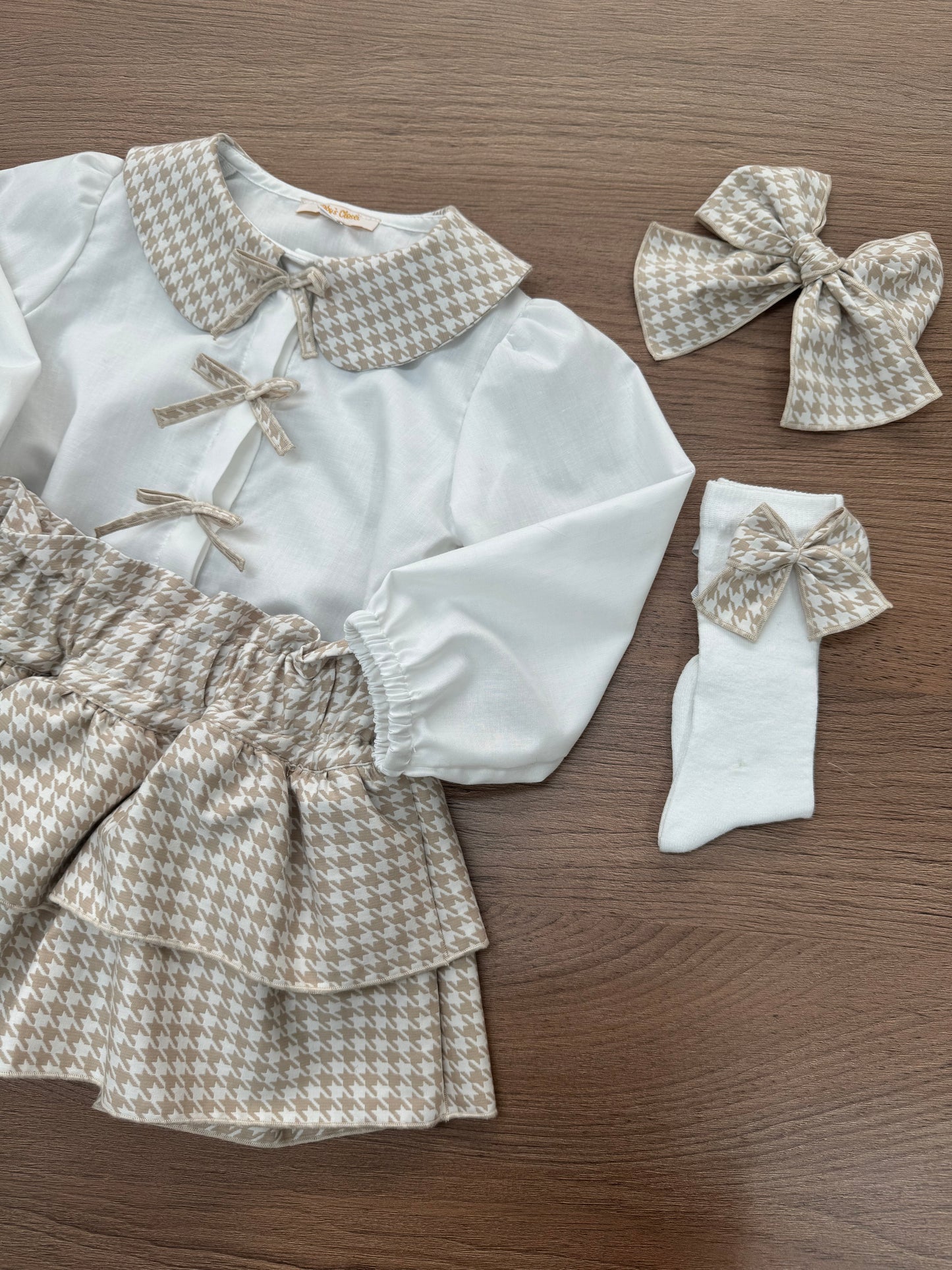 Kara hair bow