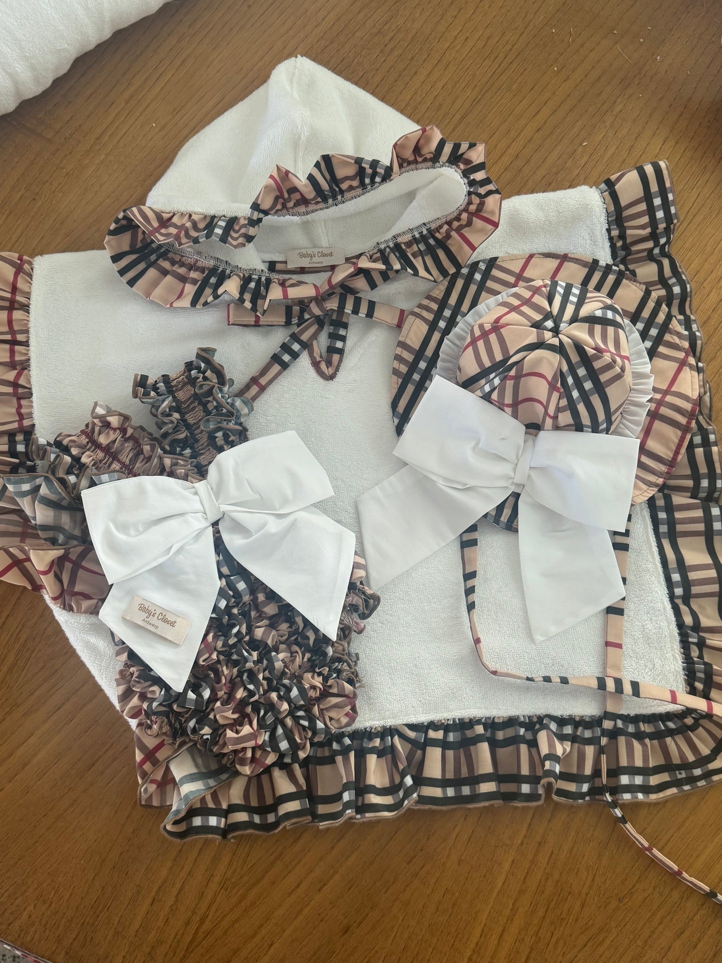 Burby poncho - PRE ORDER