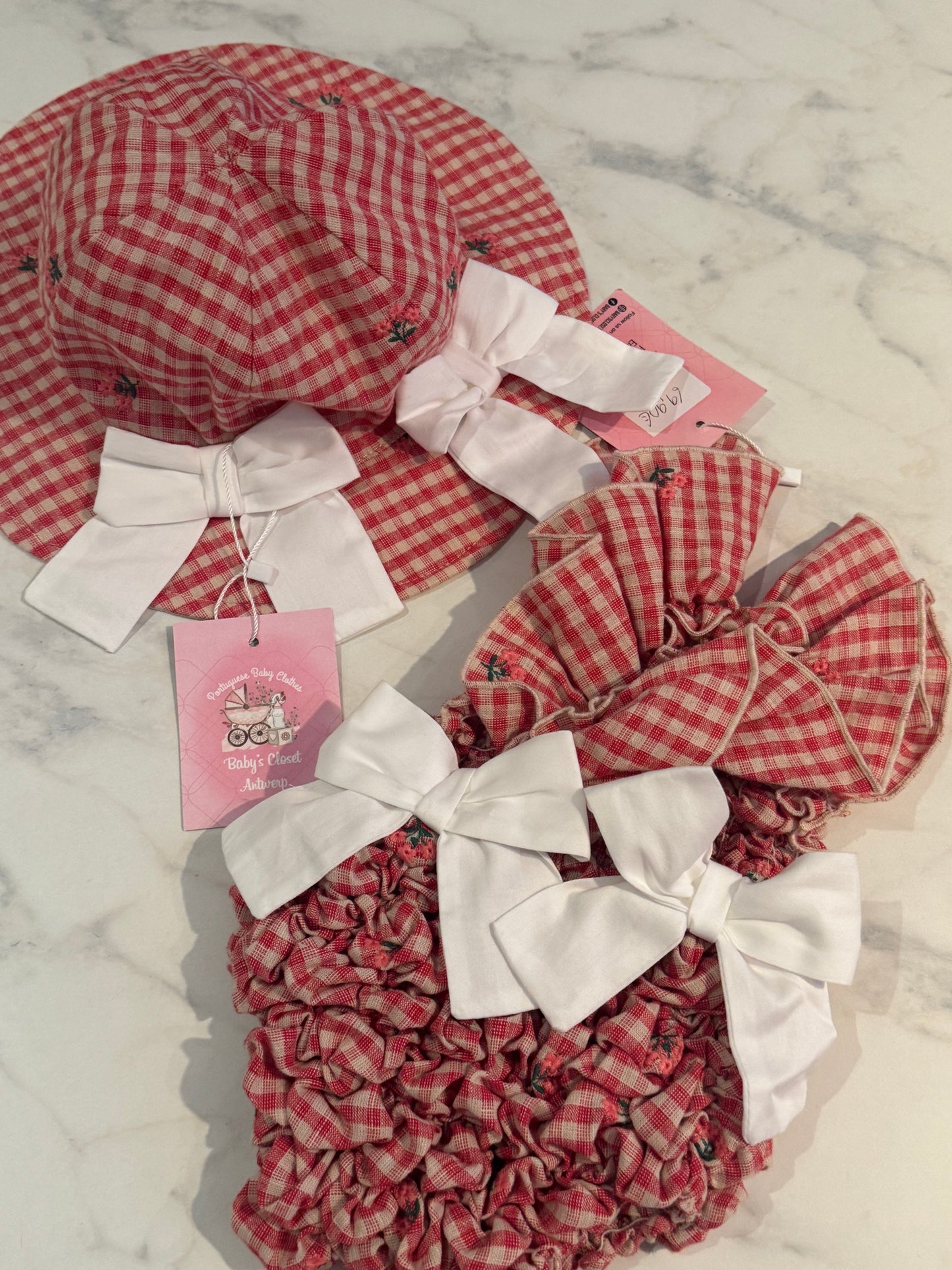 Red flower Vichy set ( Hat+ swimsuit)