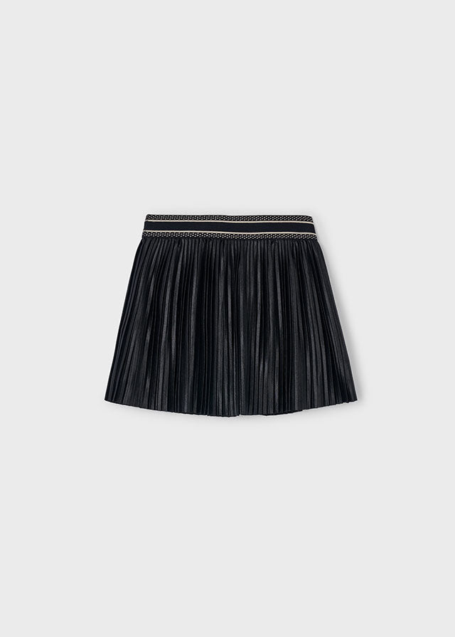 Black Pleated skirt