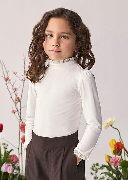5621- cream tshirt