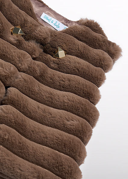 5870- Truffle Colete fur