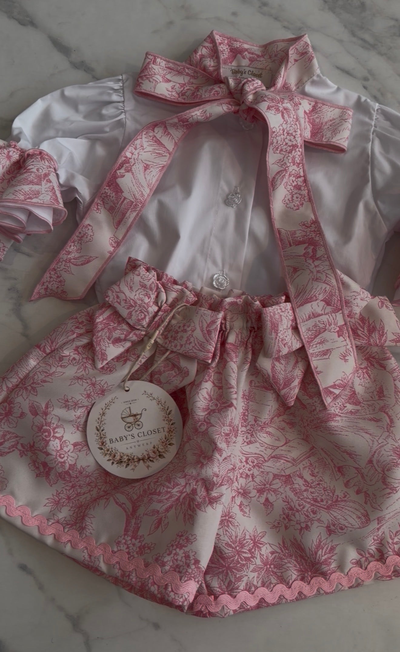 La vie in rose blouse set 🌸💕