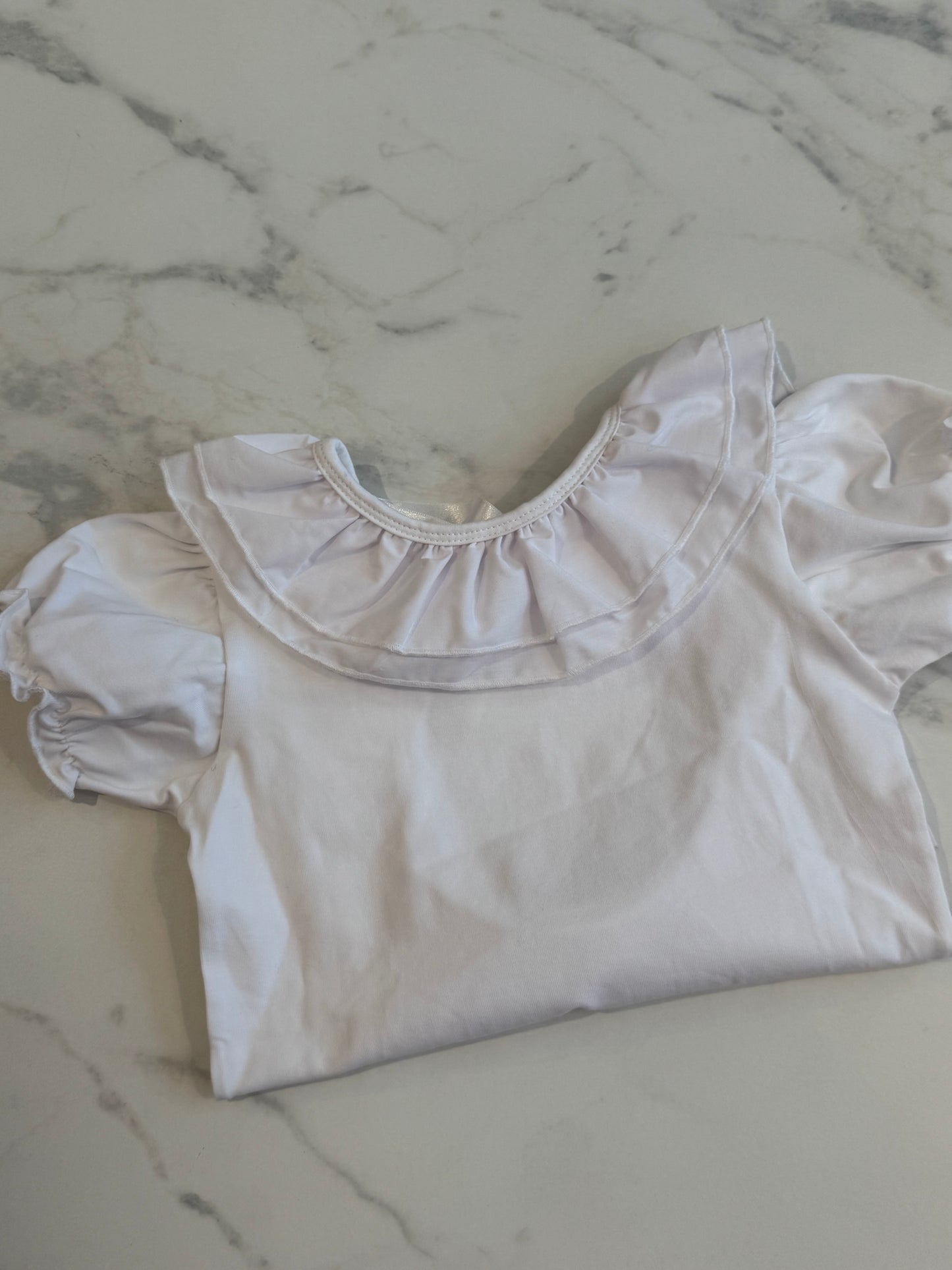 White lint top