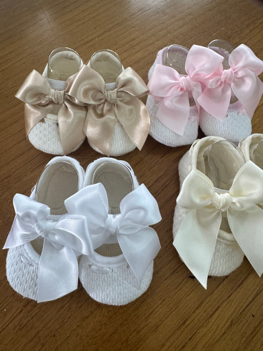 Baby shoes ( Newborn 0/3M)
