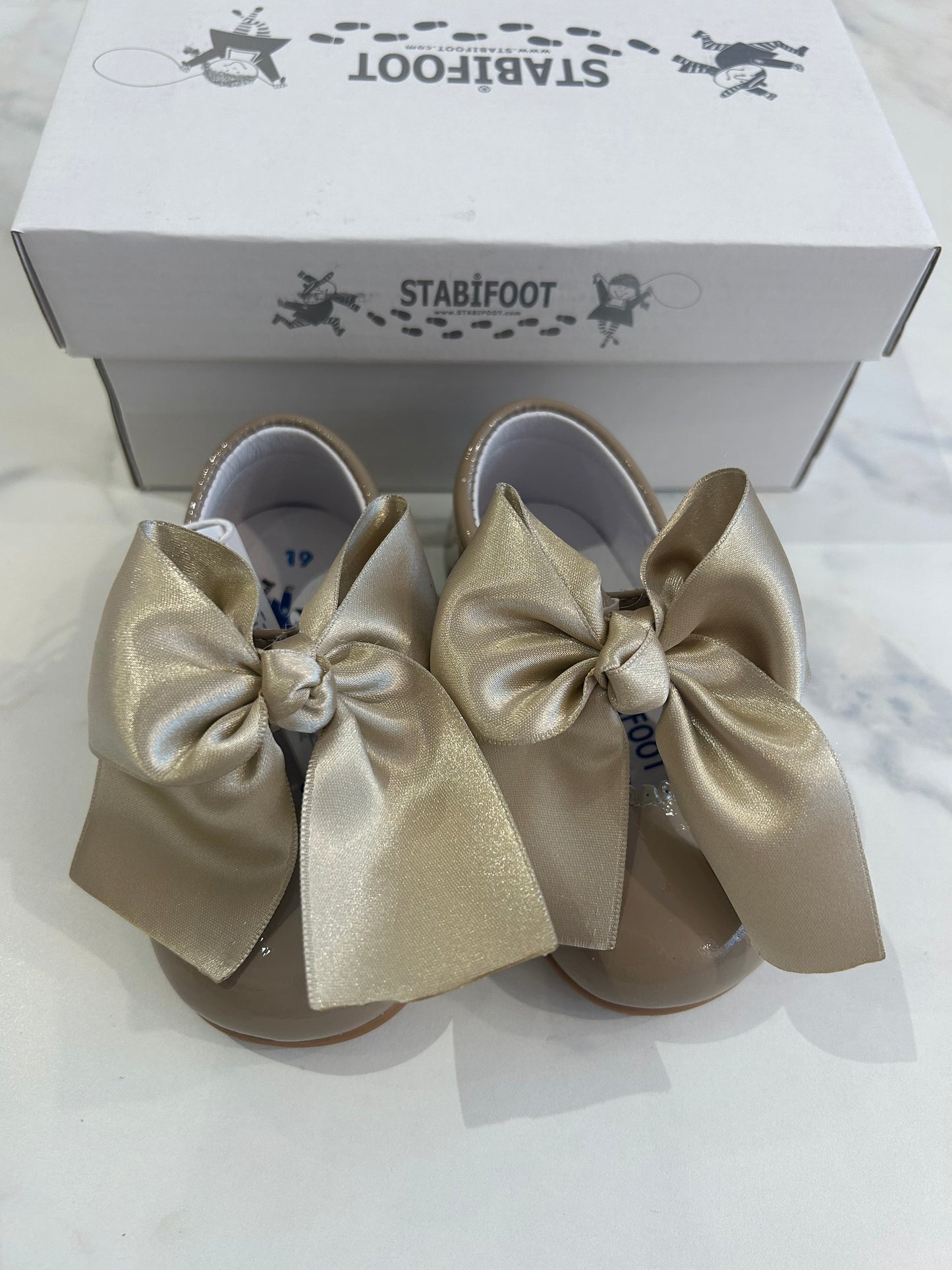 Suzy charol stabifoot shoes