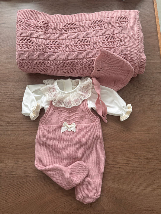 Luane Old pink blanket