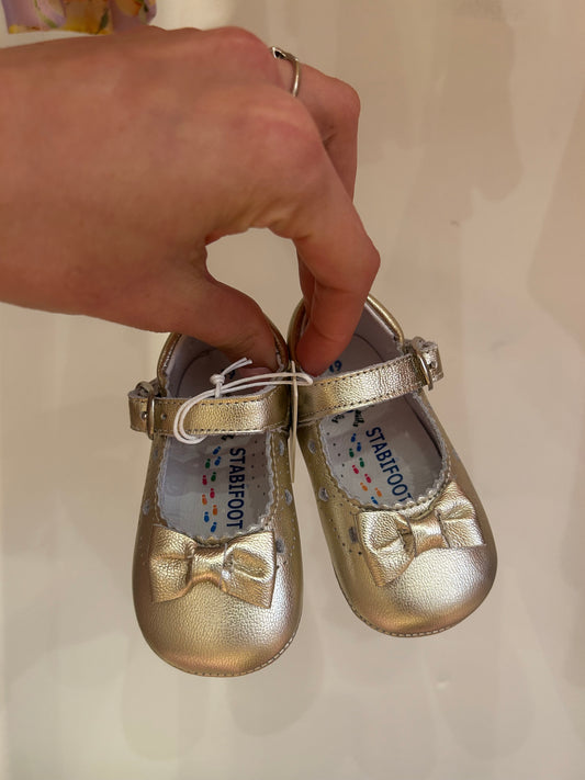 Champagne baby shoes stabiffot