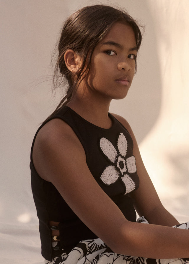 5174- black crochet flower top