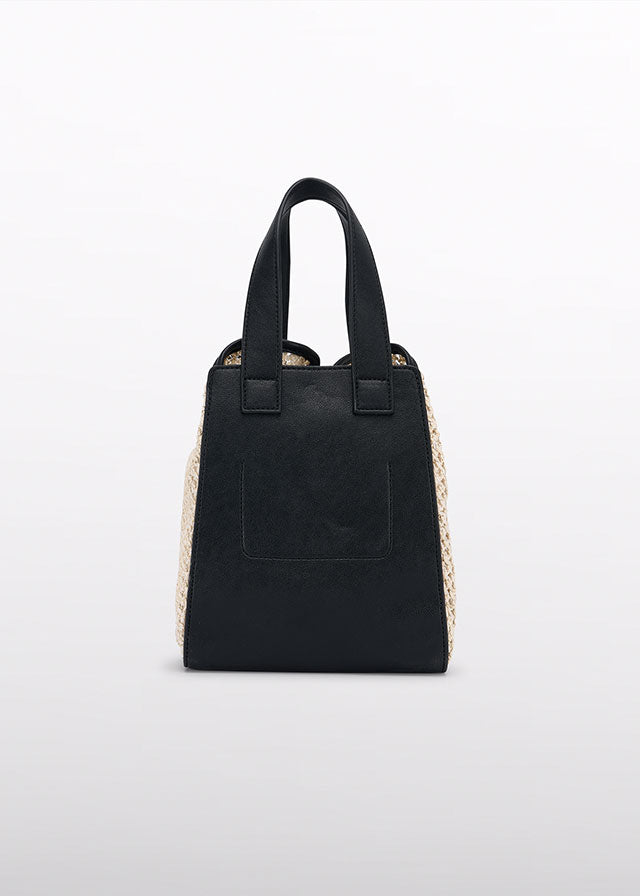 5485- Black 	Raffia bag w/ flower detail