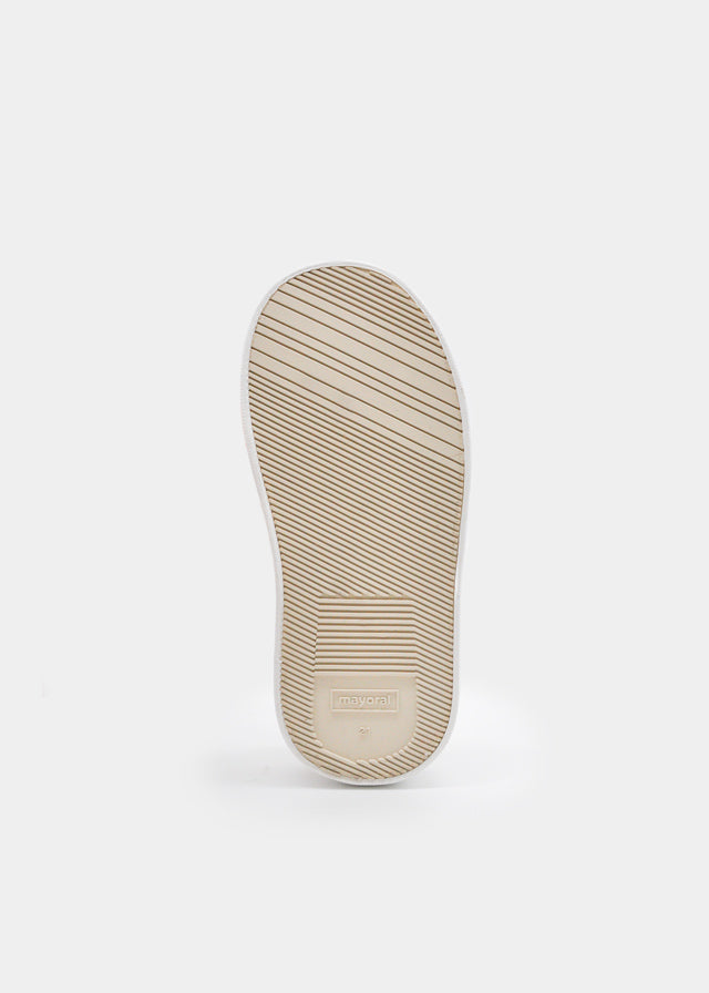 41725 - Natural 	Perforated sneakers