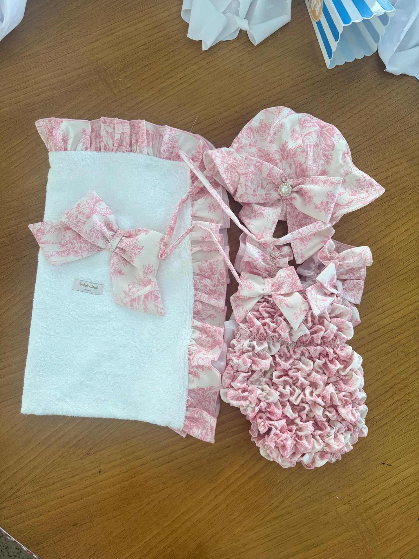 La vie in Rose towel - PRE ORder