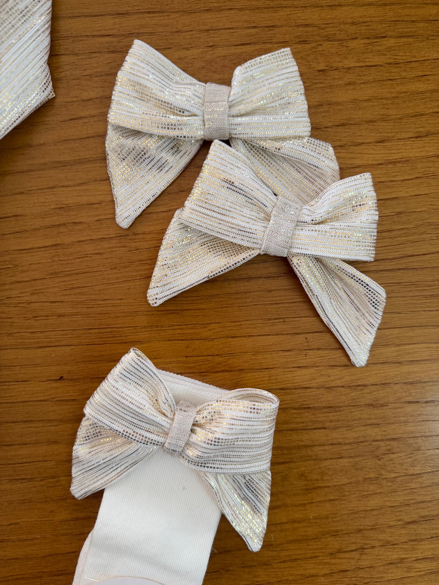 Golden Noel bows - PRE ORDER