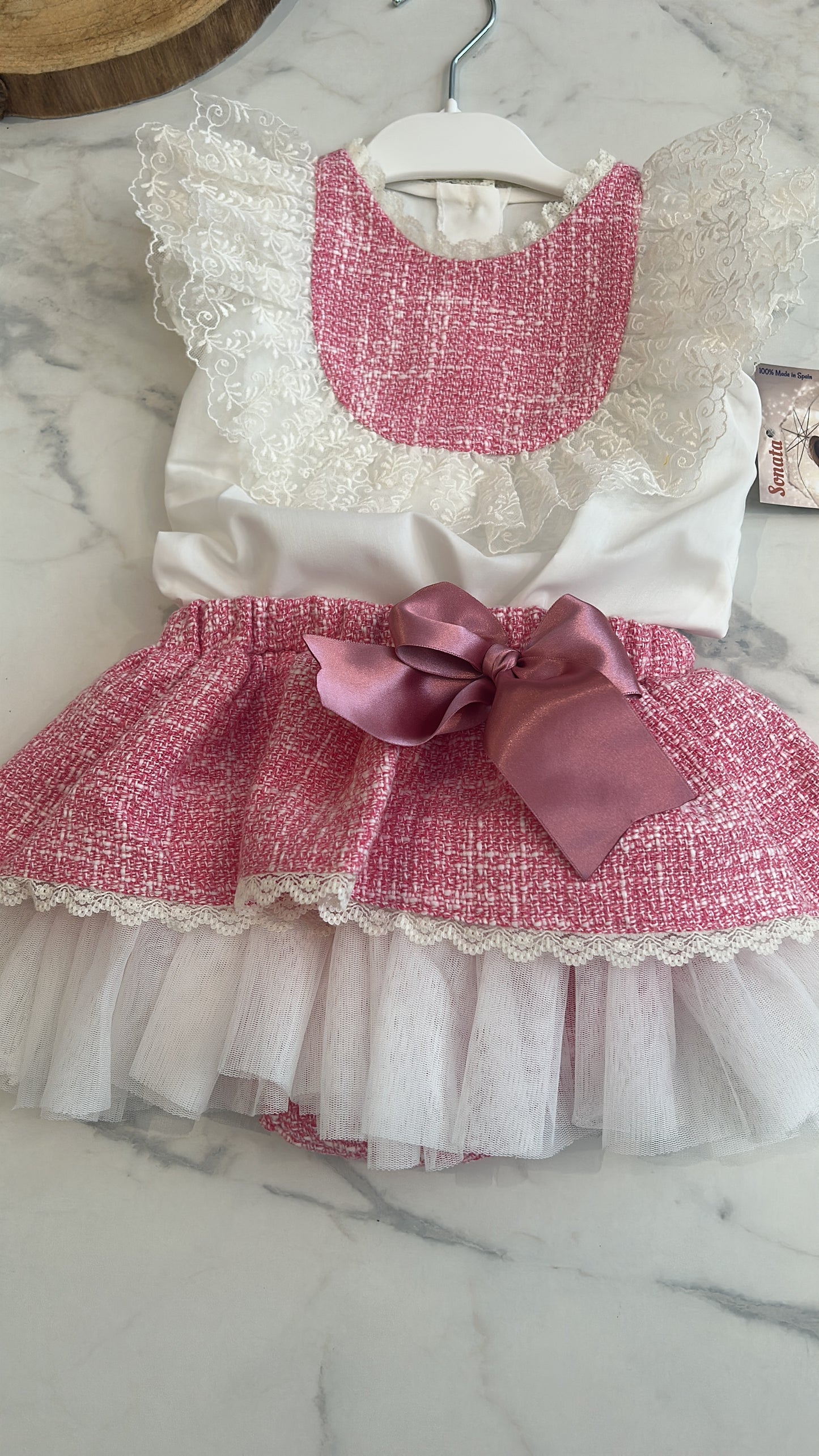 Rose chanel exclusive babys closet set