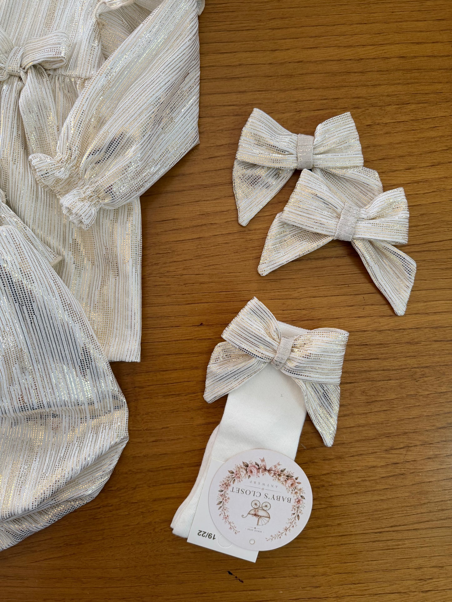 Golden Noel bows - PRE ORDER