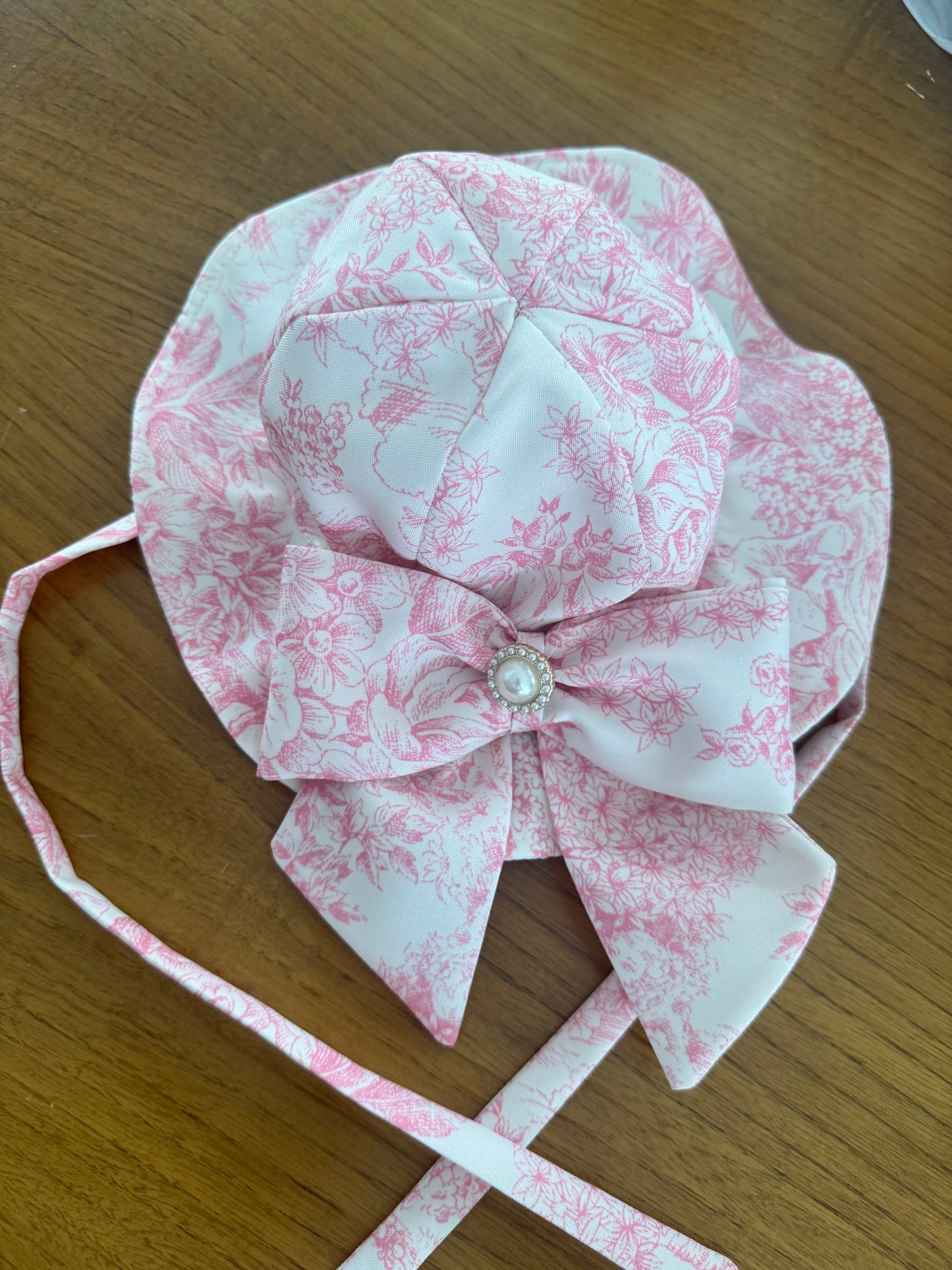La vie en rose HAT- PRE ORDER