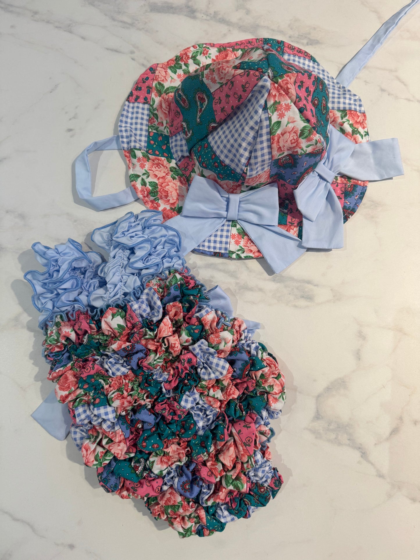 Félix set ( hat + swimsuit )