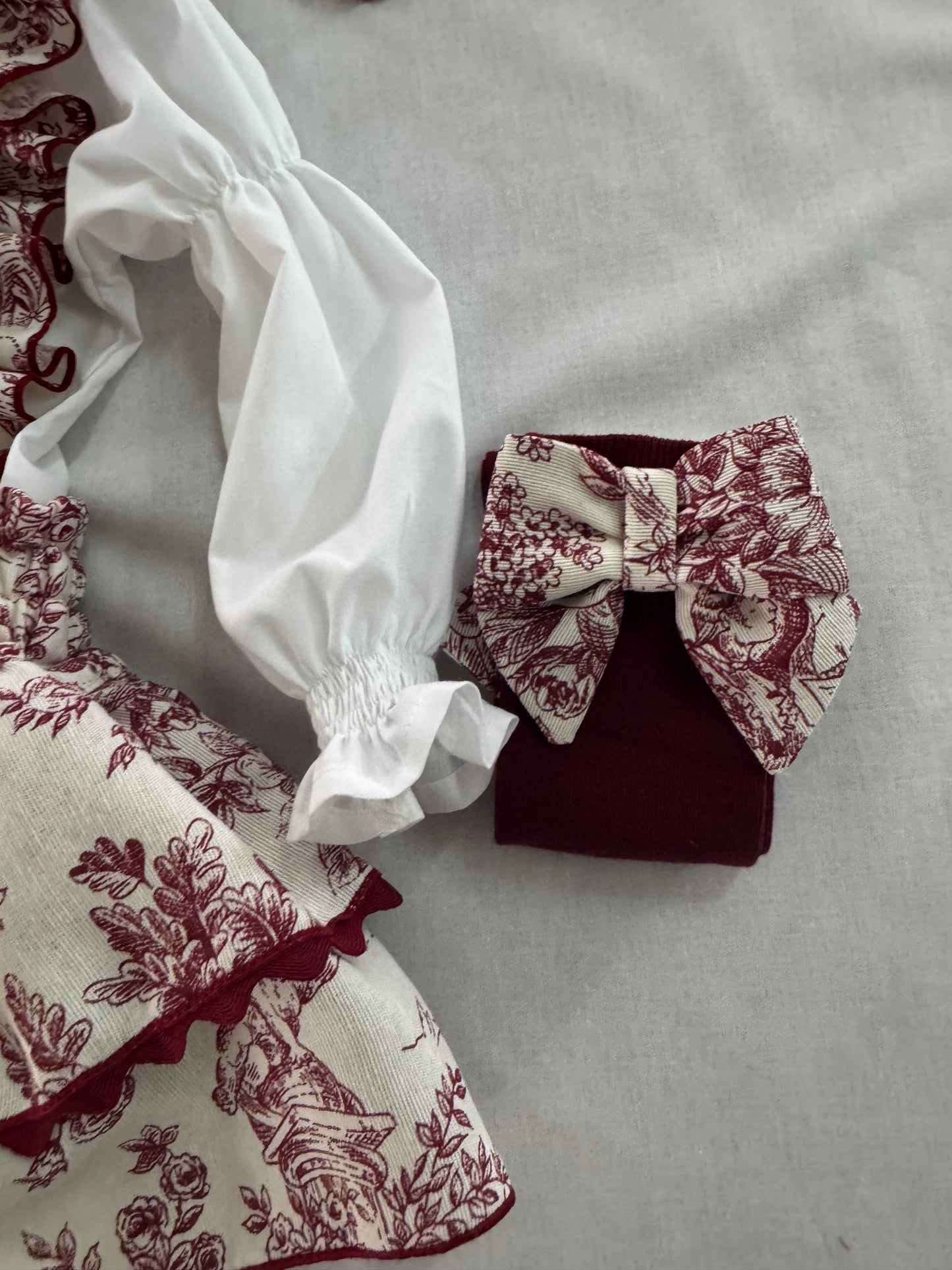 Toile de Jouy bordeux Socks - PRE ORDER