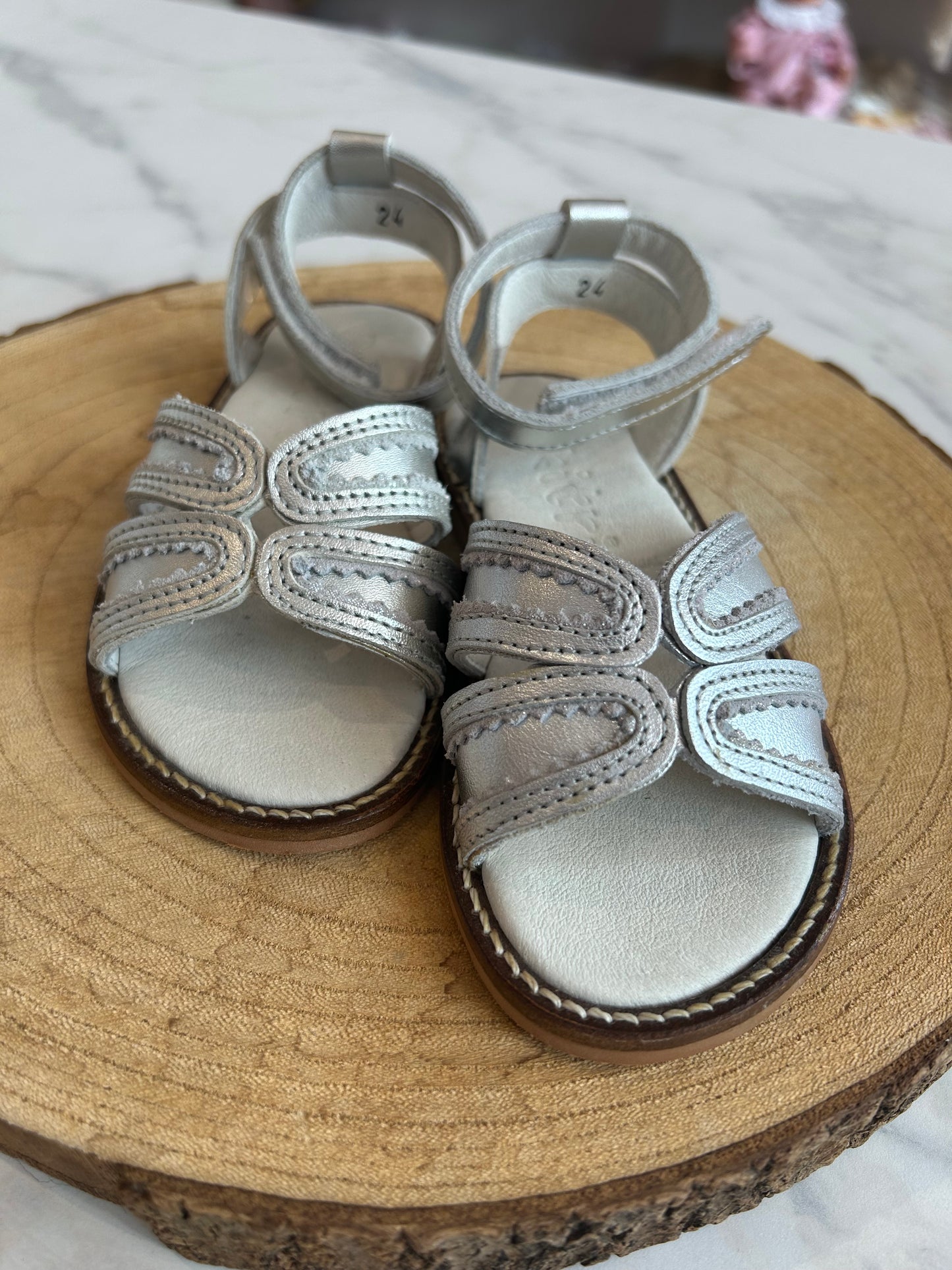 Silver Sandals Pikitri