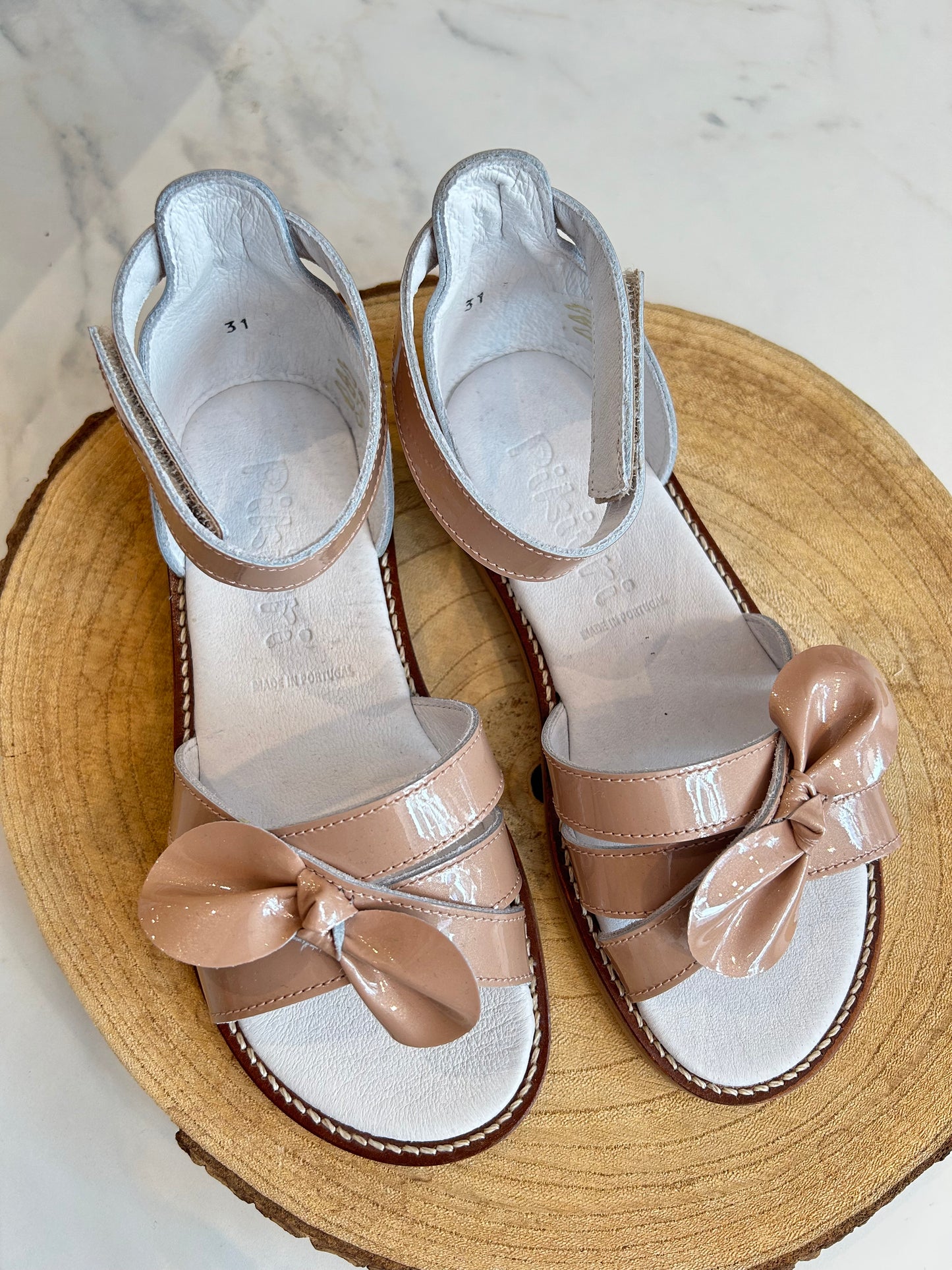 Old Pink Pikitri sandals